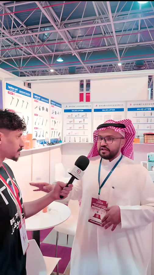 Reporter at the expo